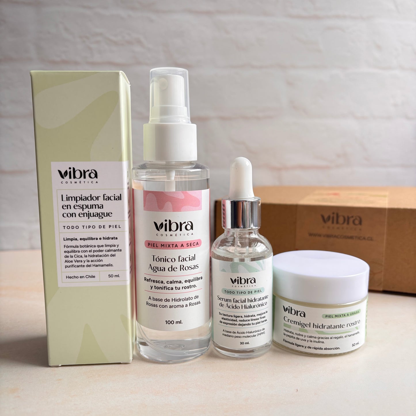 Box Rutina Facial Completa (Espuma 50 ml + Tónico de Agua de Rosas 100 ml + Ácido Hialurónico 30 ml + Cremigel de Uva 50 ml)