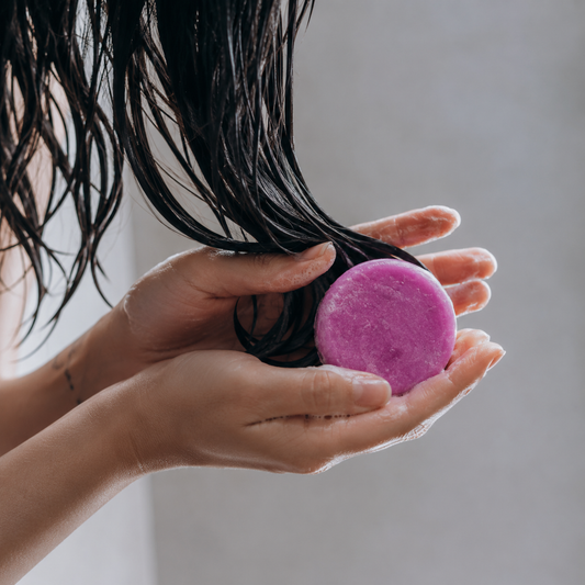 ¿Disruptores endocrinos? Lo que realmente deberías saber antes de cambiar todos tus cosméticos