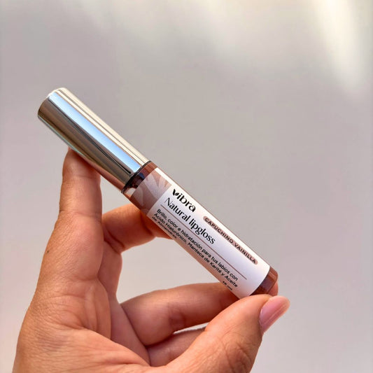 Lipgloss Natural Vegano Nude – Sabor Capuchino Vainilla | 10 ml - NUEVO FORMATO!