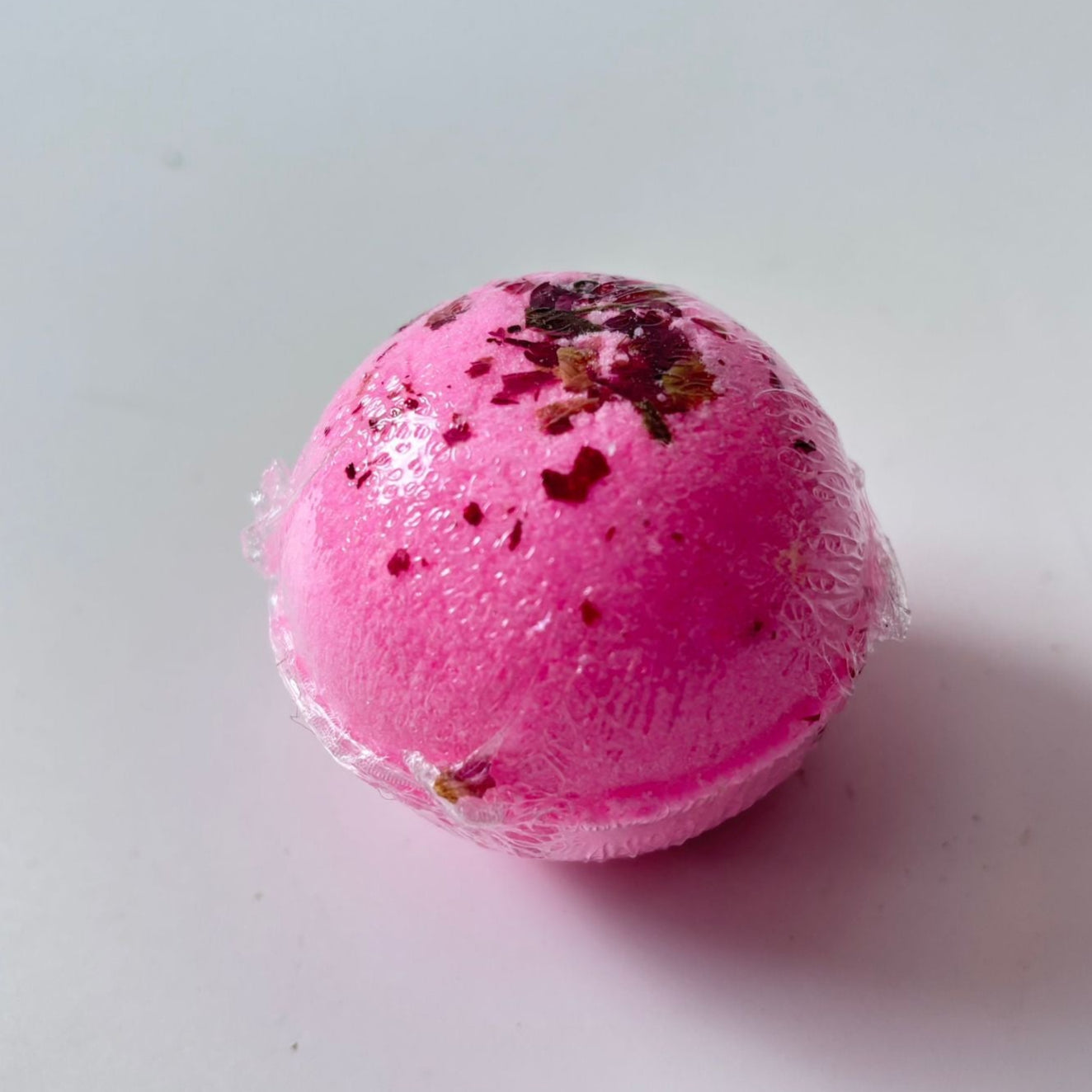 Bath Bomb Relajante – Cedrón, Higo y Rosas, 70 g